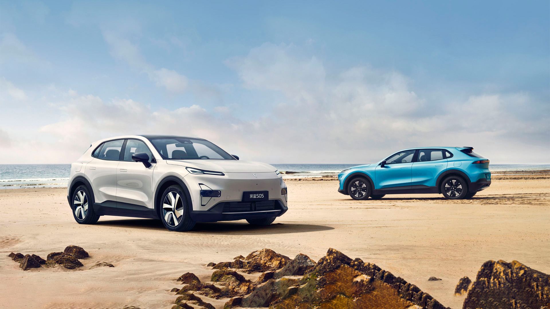 Гибридный автомобиль Deepal S05